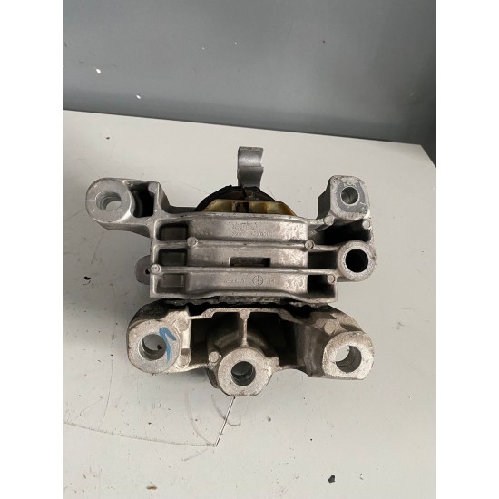 Tampon motor stanga VOLVO XC40 2018+ 31460251
