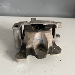Left engine mounting VOLVO XC40 2018+ 31460251