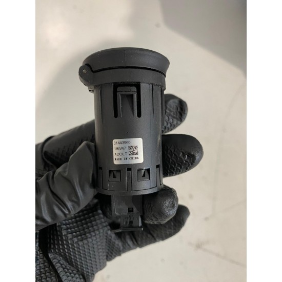 Priza bricheta 12w USB C VOLVO XC40 2018+ 31443960 Priza bricheta 12w USB C VOLVO XC40 2018+ 31443960