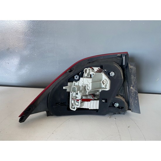 Taillight Rear Right Volvo S60 2011-2018 31395931