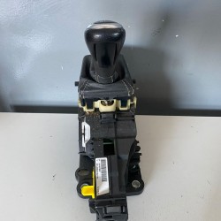 Schimbator de viteze automat R-Design VOLVO S60 2011-2018 31437207 31367485 31437877 31367430