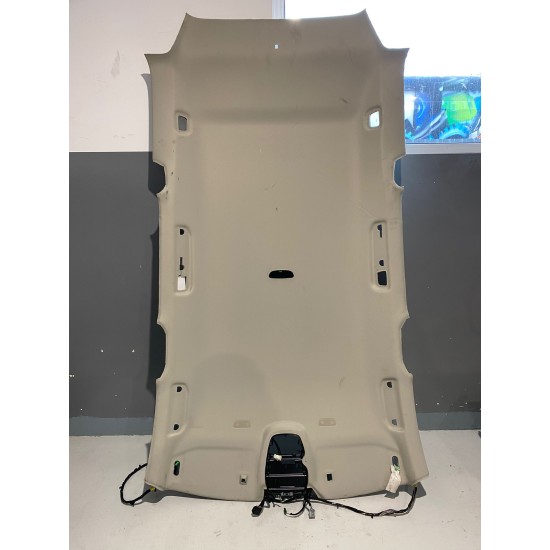 Headlining VOLVO V60 2019 32260779 31672410