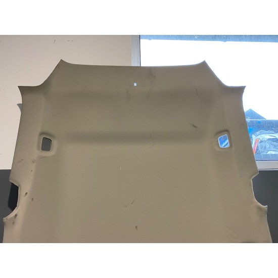 Headlining VOLVO V60 2019 32260779 31672410