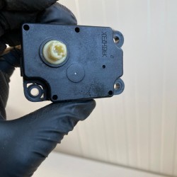 Motoras clapeta incalzire VOLVO XC60 V70 XC70 6G9N-19E616-BB 31348271