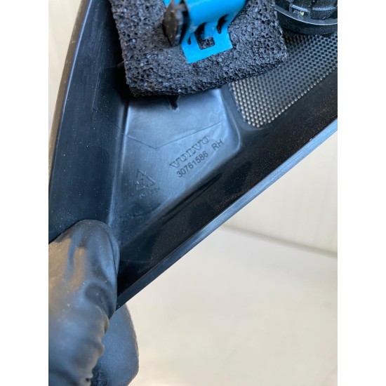 Tweeter/Difuzor usa fata dreapta VOLVO XC60 30761586 