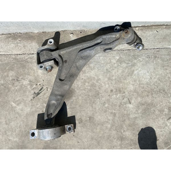 Lower control arm right VOLVO S90 2016+ 