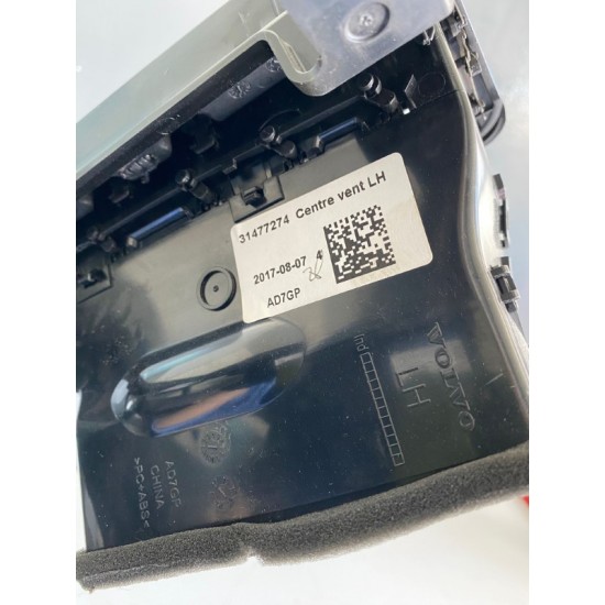Grila centrala bord VOLVO XC60 2018+ 31417738 31477274 31477275 31417742 31417744