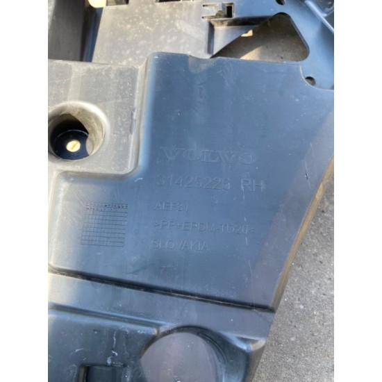 Right rear bumper bracket Volvo XC60 2018+ 31425226 31425224