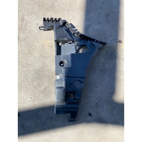 Right rear bumper bracket Volvo XC60 2018+ 31425226 31425224 Right rear bumper bracket Volvo XC60 2018+ 31425226 31425224