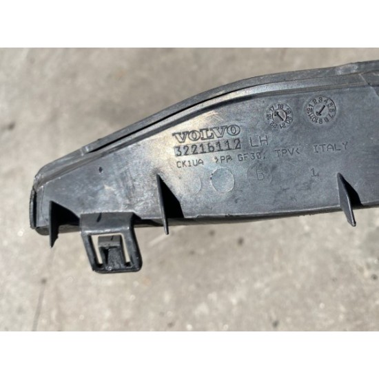 Ornament parbriz stanga Volvo XC60 2018+ 32216112 Ornament parbriz stanga Volvo XC60 2018+ 32216112