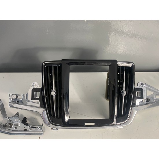 Chrome trim air vent with ilumination S90 V90 31403974 31417211 31389468 31417207 31389466 31366589 Chrome trim air vent with ilumination S90 V90 31403974 31417211 31389468 31417207 31389466 31366589