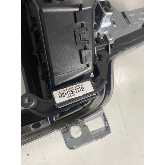 Chrome trim air vent with ilumination S90 V90 31403974 31417211 31389468 31417207 31389466 31366589