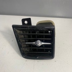 Dashboard air vent right VOLVO S90 V90 31651220 31366585