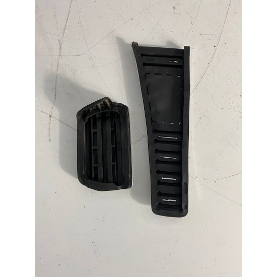 Set ornamente pedala R-DESIGN VOLVO V90 2019 31423039 32269125 Set ornamente pedala R-DESIGN VOLVO V90 2019 31423039 32269125