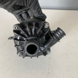 Pompa apa VOLVO V60 D6 HYBRID 2014+ 31293979