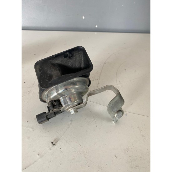 Horn VOLVO S60 V60 D6 HYBRID 2014+ 31416116