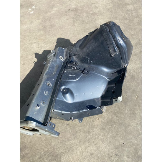 Mounting Bracket Left VOLVO XC40 C40 2018+ 