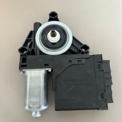 Front right door control module Volvo XC60 31674757