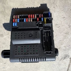 Fuse box mobile H NEW VOLVO S60 V70 XC90 2005-2014 31282455