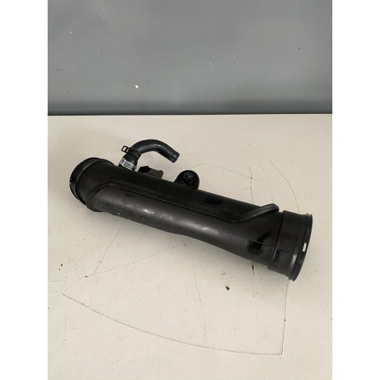 Furtun admisie Volvo XC40 2019 32222138