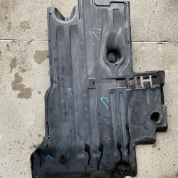 Rear right side underbody cove splash shield VOLVO XC40 2019 31694916