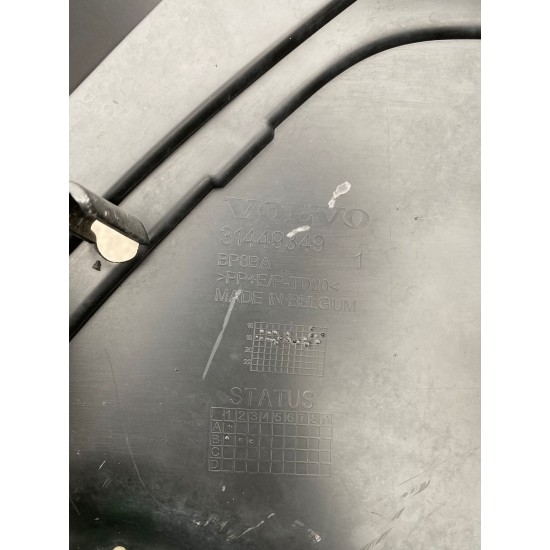 Scut bara fata VOLVO XC40 2019 31449349