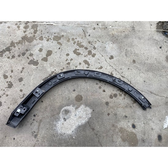 Bandou overfender aripa dreapta spate Volvo XC40 2019 31448329