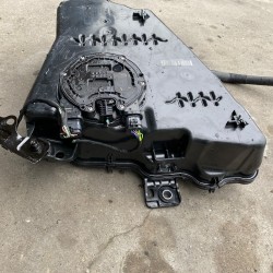  ADBLUE tank VOLVO XC40 2019 32242177