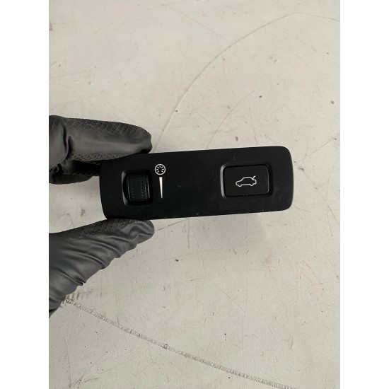 Comanda portbagaj/lumina Volvo XC90 V90 S90 V90CC XC60 XC40 31443873 31376510 Comanda portbagaj/lumina Volvo XC90 V90 S90 V90CC XC60 XC40 31443873 31376510