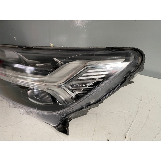 Far stanga MID LED LHD VOLVO XC40 2019 31446784 Far stanga MID LED LHD VOLVO XC40 2019 31446784
