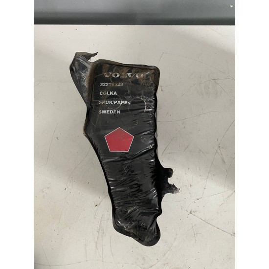 Burete izolatie aripa stanga VOLVO XC40 2019 32219323