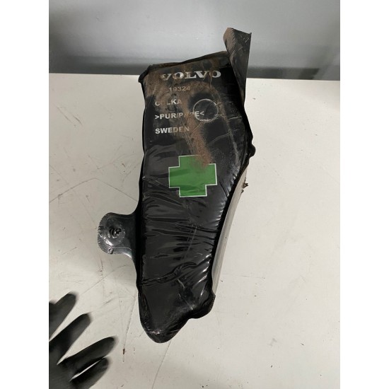 Burete izolatie aripa dreapta VOLVO XC40 2019 32219324