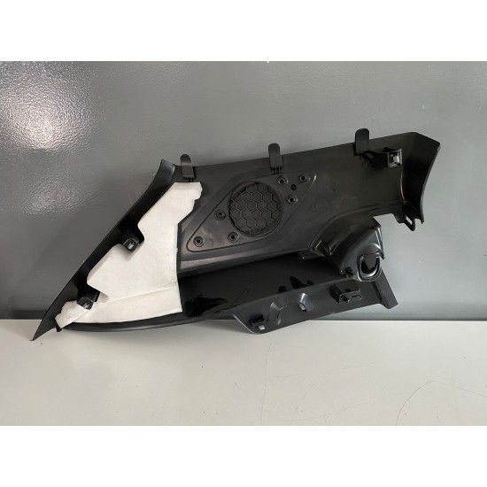 Ornament stalp dreapta spate sus VOLVO XC40 2018+ 32244155 32244157