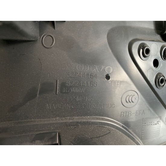 Ornament stalp stanga spate sus VOLVO XC40 2018+ 32244154 32244156