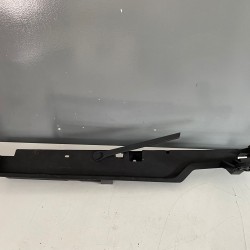 REAR LEFT TRUNK BOOT FLOOR COVER PANEL BRACKET VOLVO XC40 2019 31440888