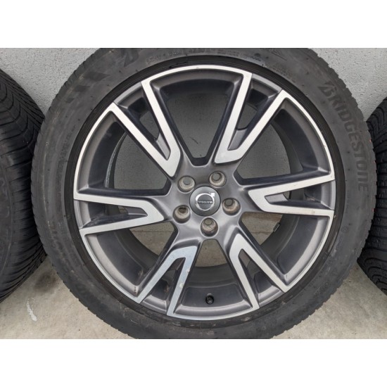 Jante 6 spite duble 19" Volvo S90 V90 S60 V60 XC40 XC60 anvelope 235/50R19 Bridgestone 31362867 Jante 6 spite duble 19" Volvo S90 V90 S60 V60 XC40 XC60 anvelope 235/50R19 Bridgestone 31362867