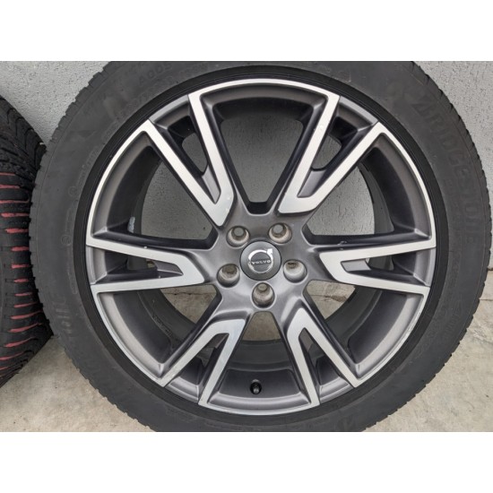 Jante 6 spite duble 19" Volvo S90 V90 S60 V60 XC40 XC60 anvelope 235/50R19 Bridgestone 31362867 Jante 6 spite duble 19" Volvo S90 V90 S60 V60 XC40 XC60 anvelope 235/50R19 Bridgestone 31362867