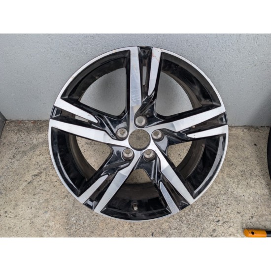 1xJanta 5 spite duble 18" Negru LUCIOS Volvo XC40 XC60 S90 V90 S60 V60 S80 V70 V40 32327352 1xJanta 5 spite duble 18" Negru LUCIOS Volvo XC40 XC60 S90 V90 S60 V60 S80 V70 V40 32327352