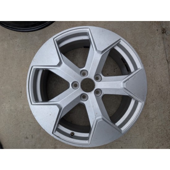 1xJanta 5 spite duble 18" Volvo EX30 2024-2025 - 80000277 1xJanta 5 spite duble 18" Volvo EX30 2024-2025 - 80000277