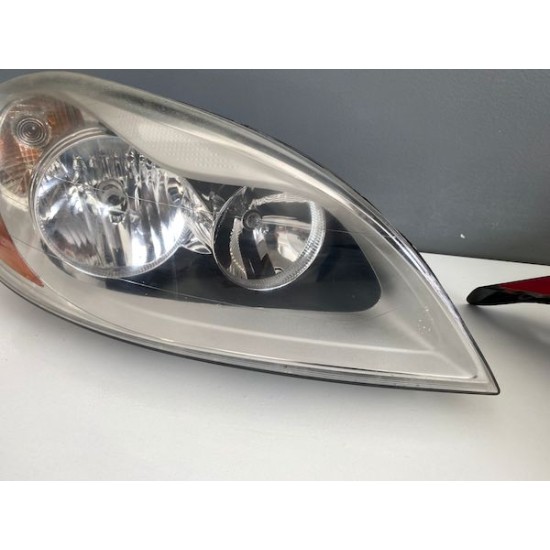 Front right headlight halogen Volvo XC60 2009-2013 30763146