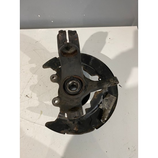 Steering knuckle front axle right VOLVO V50 C30 3M51-3K170 30760281
