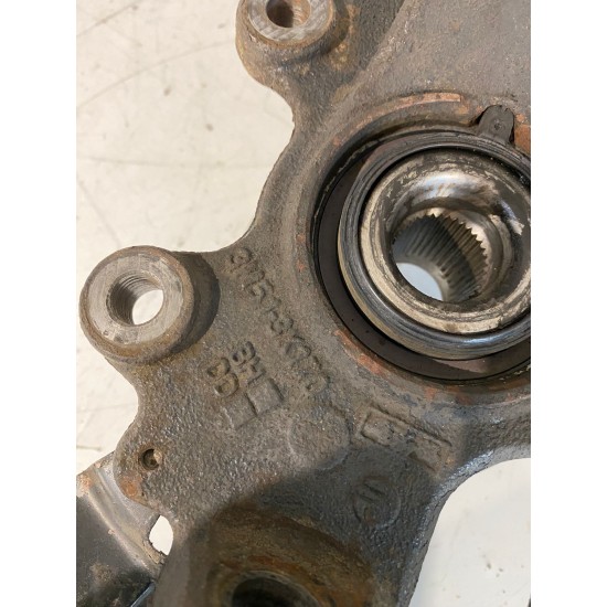 Steering knuckle front axle right VOLVO V50 C30 3M51-3K170 30760281