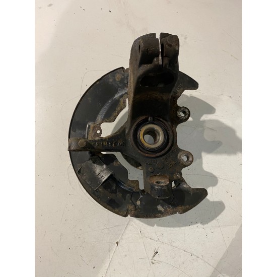 Steering knuckle front axle left VOLVO V50 C30 3M51-3K171 30760282