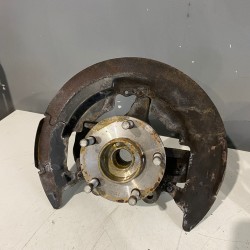 Steering knuckle front axle left VOLVO V50 C30 3M51-3K171 30760282