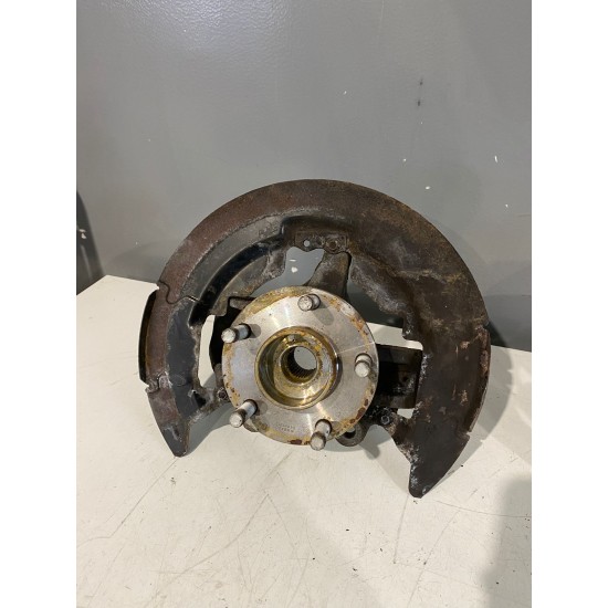 Steering knuckle front axle left VOLVO V50 C30 3M51-3K171 30760282