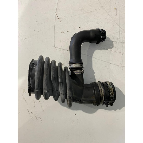 Furtun tubulatura conducta admisie carcasa filtru aer VOLVO C30 2007-2010 7M5Q6886AD 31293729 