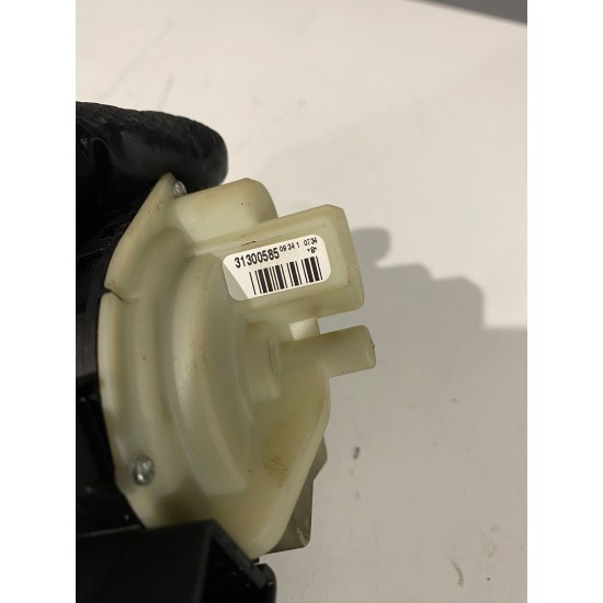 Contact Volvo V50 C30 S40 31300585 30659837