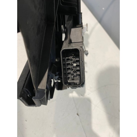 Rear right door lock mechanism Volvo V70 V50 C30 30799302 31253658 Rear right door lock mechanism Volvo V70 V50 C30 30799302 31253658