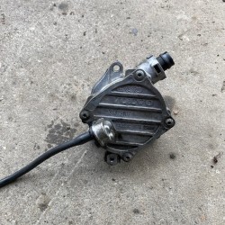 Vacuum pump Volvo V60 V70 XC70 XC60 V40 31258031 31375107 31375106
