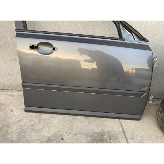 Usa dreapta fata VOLVO V50 2006 31335444 Usa dreapta fata VOLVO V50 2006 31335444